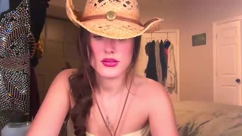 Brianna3 online show from November 5, 7:54 am