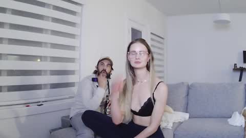 Snapshot of brigette_marie chatting on November 15, 5:31 am brigette_marie online show from November 15, 5:31 am