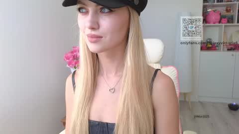 Vi. online show from March 10, 10:28 am