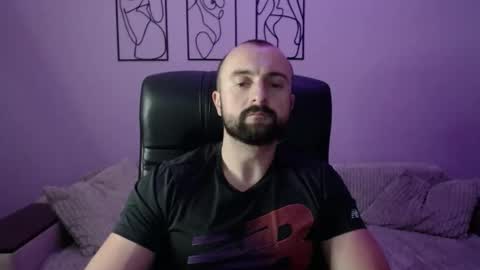 brindlefly69 online show from October 4, 12:14 pm