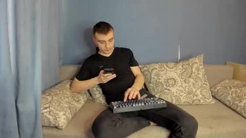 bristlebback online show from March 10, 10:19 am