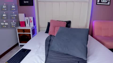 Britany online show from December 22, 8:59 pm