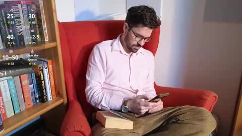 British Poet online show from December 4, 11:32 am