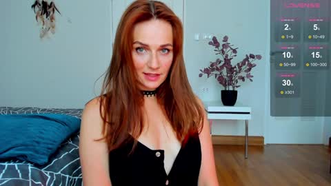 britneyhall online show from December 12, 8:14 am