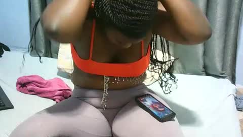 nicole online show from February 18, 12:17 pm