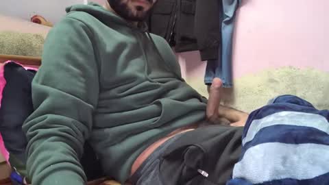 Snapshot of brownie_cake chatting on January 31, 6:47 pm brownie_cake online show from January 31, 6:47 pm