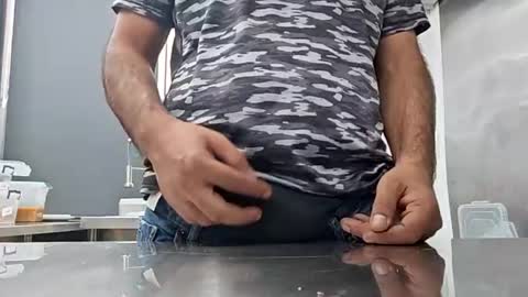 brownskinbull1 online show from July 14, 12:32 pm