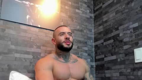 brucedallas online show from December 15, 1:12 am