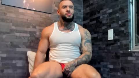 brucedallas online show from August 8, 1:48 am