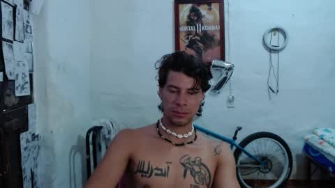 brucewayne1_ online show from October 15, 6:53 pm