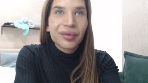 Luna online show from January 7, 6:02 pm