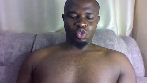 brucedarling online show from May 18, 4:07 am