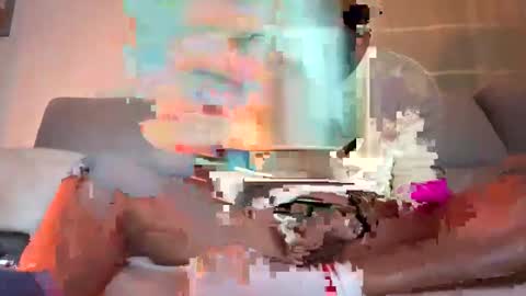 yourteddy online show from December 8, 9:30 pm