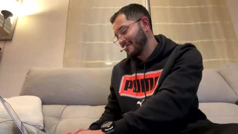 yourteddy online show from December 19, 7:29 pm