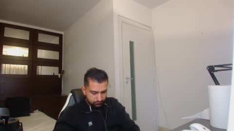 BryceReign online show from April 21, 4:30 am