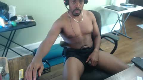 Snapshot of btd313 chatting on October 21, 4:32 pm btd313 online show from October 21, 4:32 pm