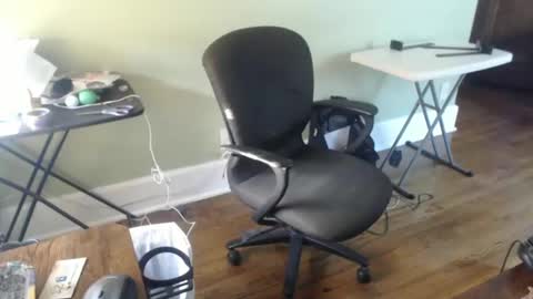 Snapshot of btd313 chatting on October 6, 12:12 pm btd313 online show from October 6, 12:12 pm