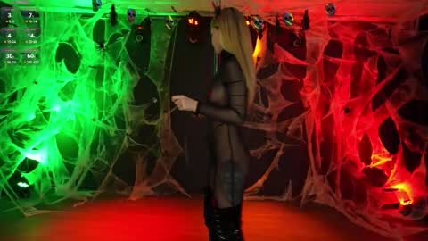 Bubble  gum  online show from October 31, 9:26 pm