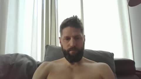 bubblebee1982 online show from February 21, 8:51 am