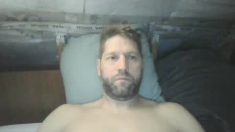 bubblebee1982 online show from September 14, 5:21 am