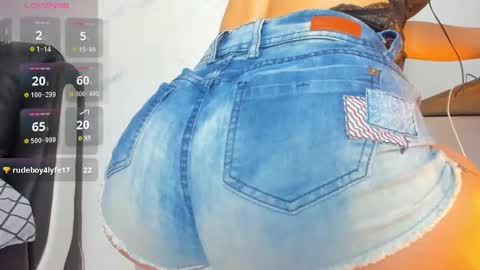 bubblebum4you online show from December 6, 9:38 am