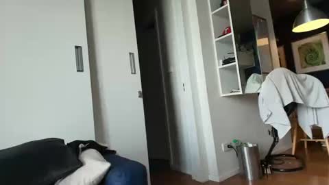 buddiup2 online show from October 19, 3:33 am