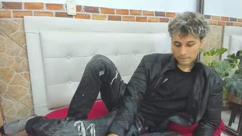 Buddy Whitte online show from September 21, 11:47 am