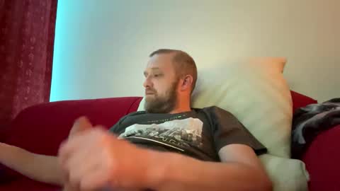 budgie1095 online show from January 16, 10:02 pm