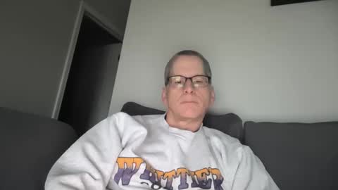 budman004 online show from February 21, 10:13 pm