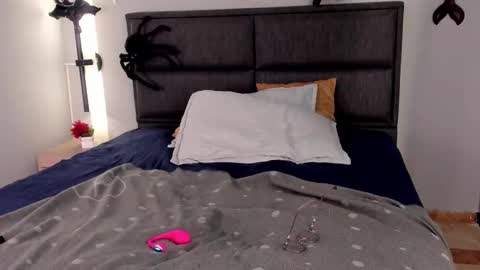 Bulma Bambina online show from October 24, 9:59 pm