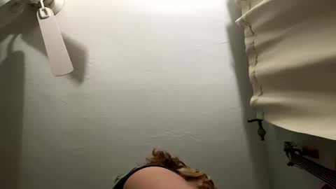 bunnibaby333 online show from September 19, 6:50 am