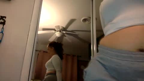 bunnibaby333 online show from February 19, 6:00 am