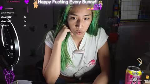 Tokki  bunny  online show from January 31, 11:45 pm