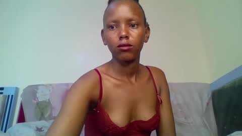 bunnydiva_ online show from December 16, 4:41 am