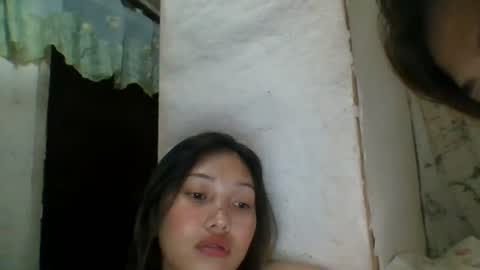 bunnyyuri online show from August 3, 1:39 pm