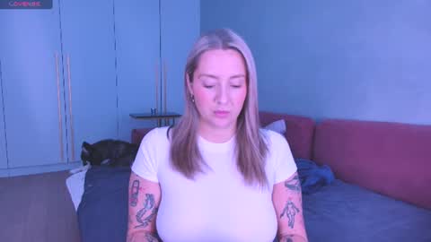 Lissa online show from July 5, 4:36 pm