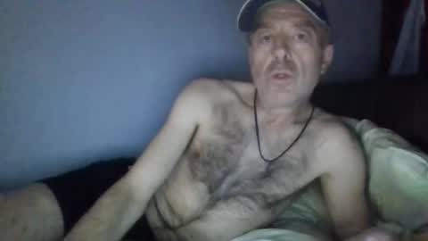 burnleyguy1977 online show from May 7, 2:29 am