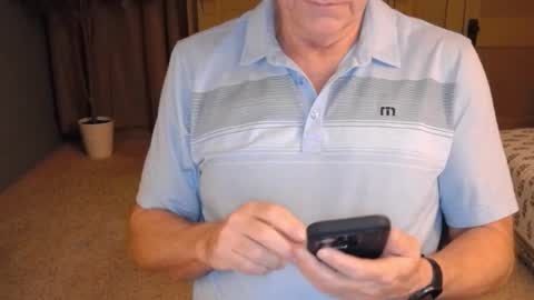 Miles online show from December 17, 10:23 am