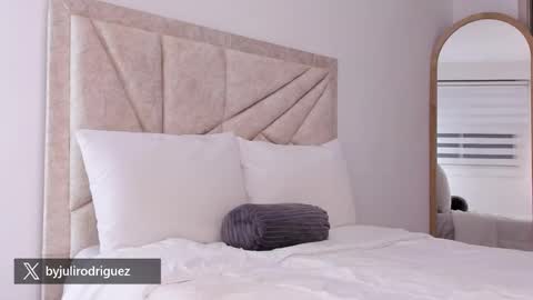    online show from February 10, 3:09 am