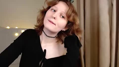 Snapshot of c0ralynx chatting on October 9, 2:28 am C0ralynx online show from October 9, 2:28 am