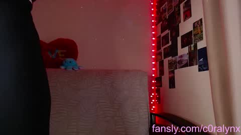Snapshot of c0ralynx chatting on March 10, 6:56 pm C0ralynx online show from March 10, 6:56 pm
