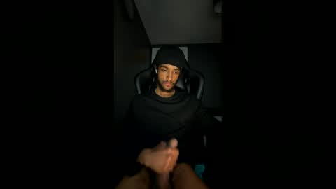 Cee online show from April 24, 9:39 pm