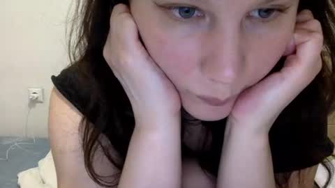 Lamb online show from December 3, 7:25 pm