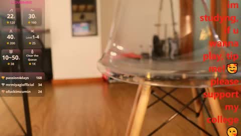 Kitty online show from December 13, 7:53 pm