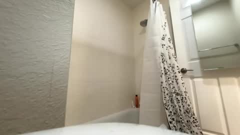 The Cali Cambri online show from October 23, 11:55 am