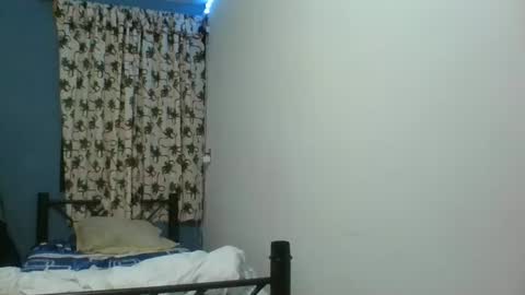 calienteh0t online show from December 24, 7:39 am