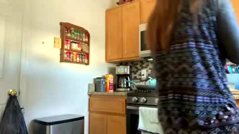 calishop1 online show from December 15, 5:10 pm