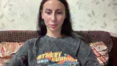 Anna online show from October 7, 9:00 pm