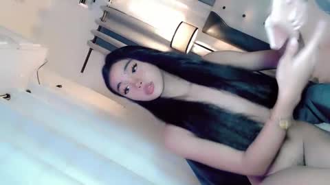 call_me_nina online show from May 19, 7:48 am