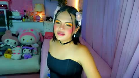 Mia online show from March 24, 5:46 am